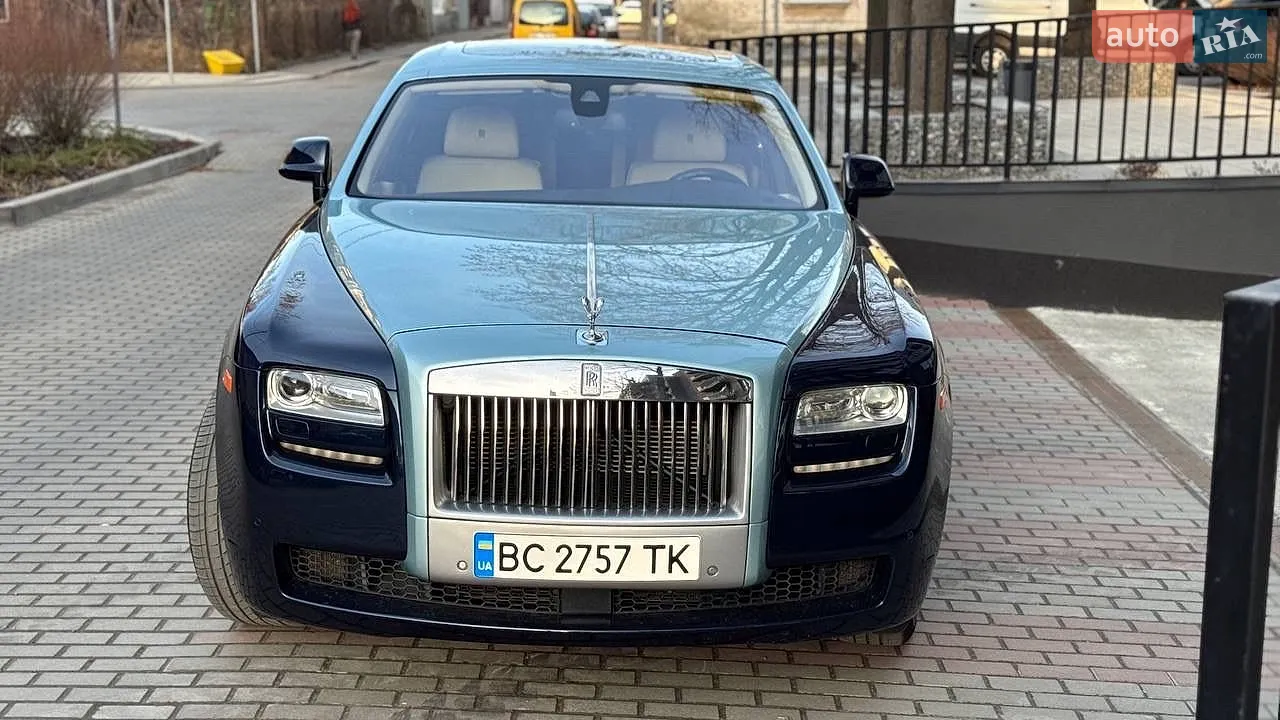 Rolls-Royce Ghost, 2012