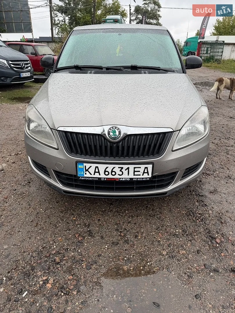 Skoda Fabia, 2011