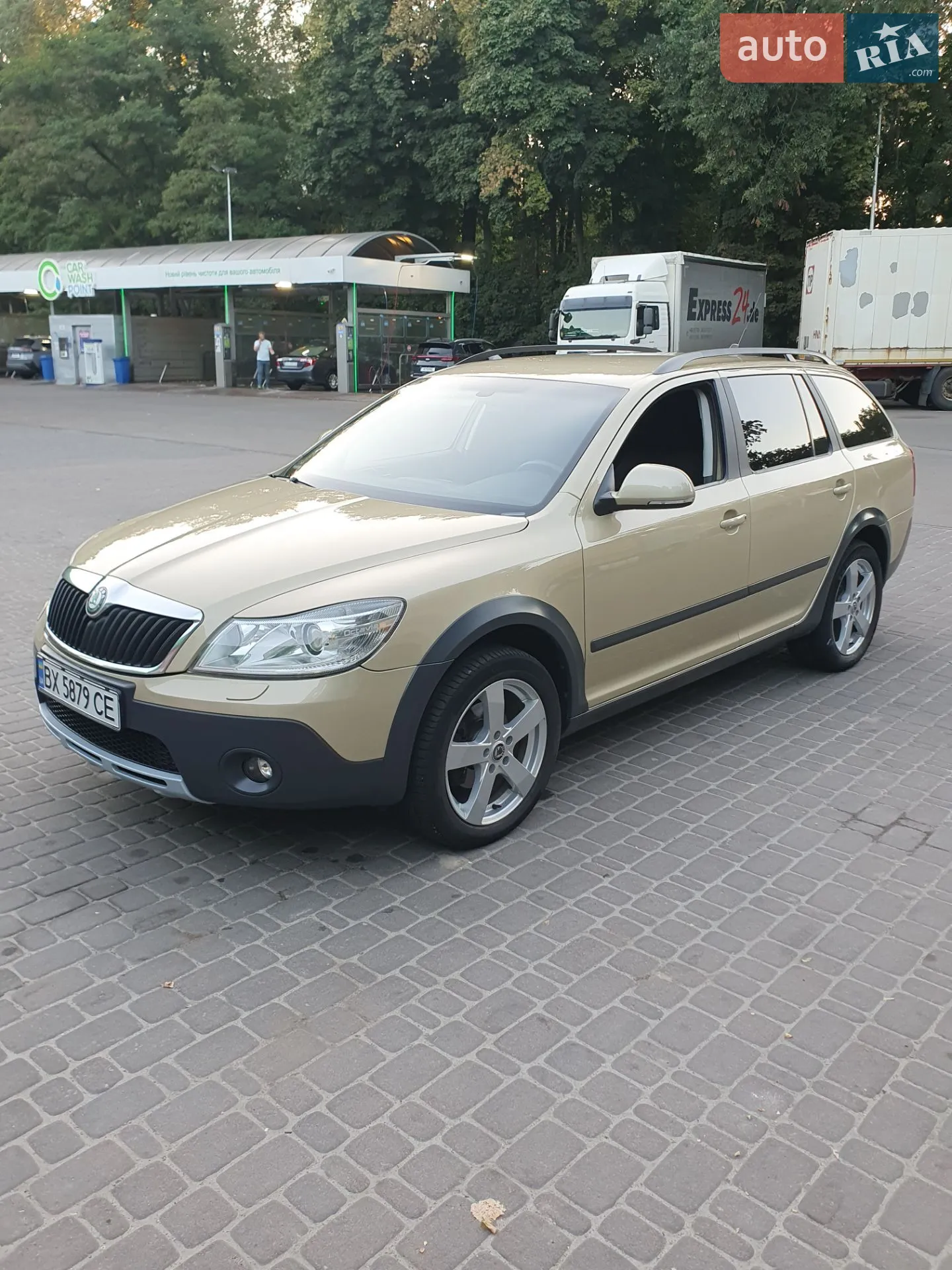 Skoda Octavia Scout, 2011