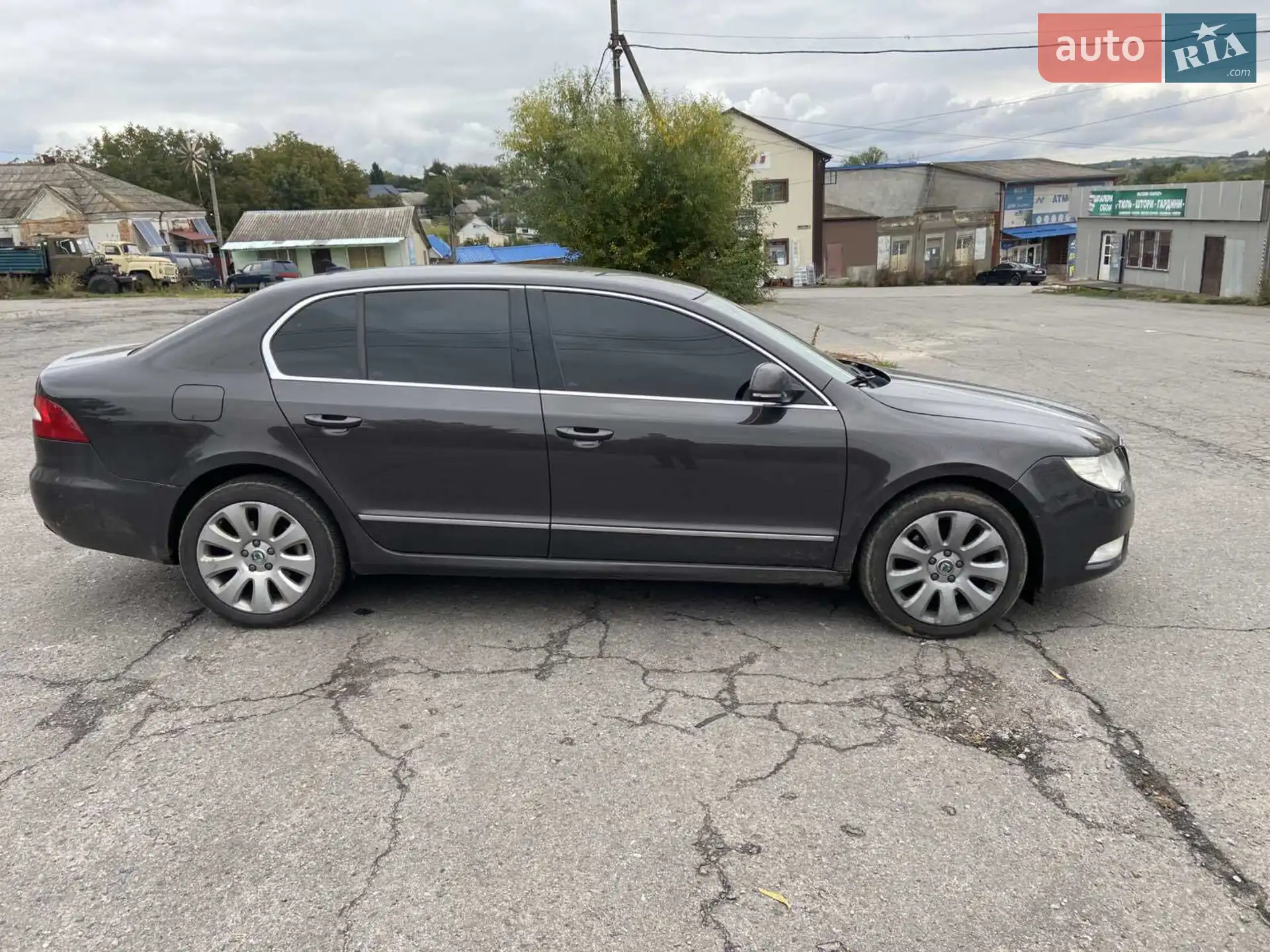Skoda Superb, 2011