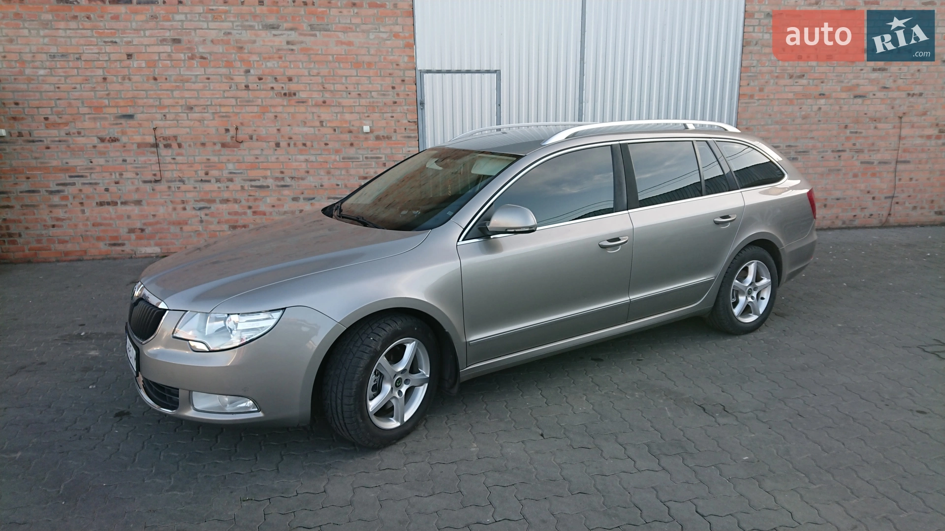 Skoda Superb, 2011