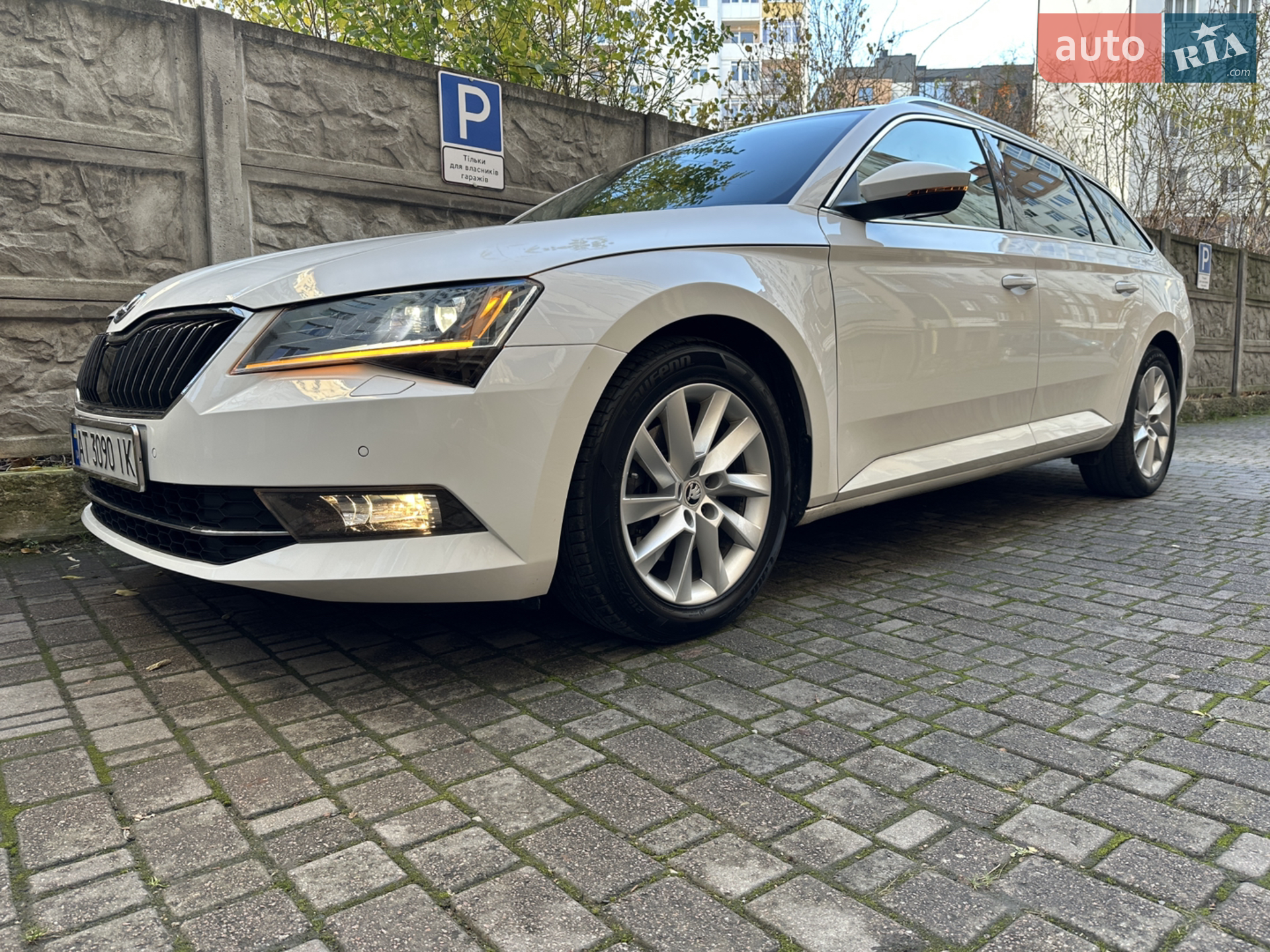 Skoda Superb, 2016