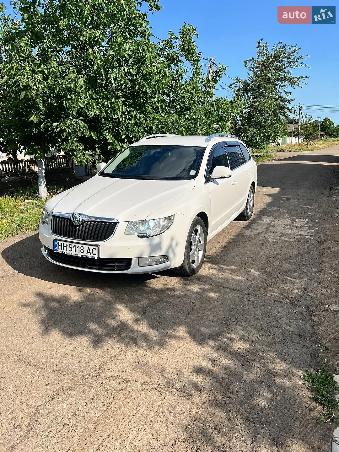 Skoda Superb, 2011