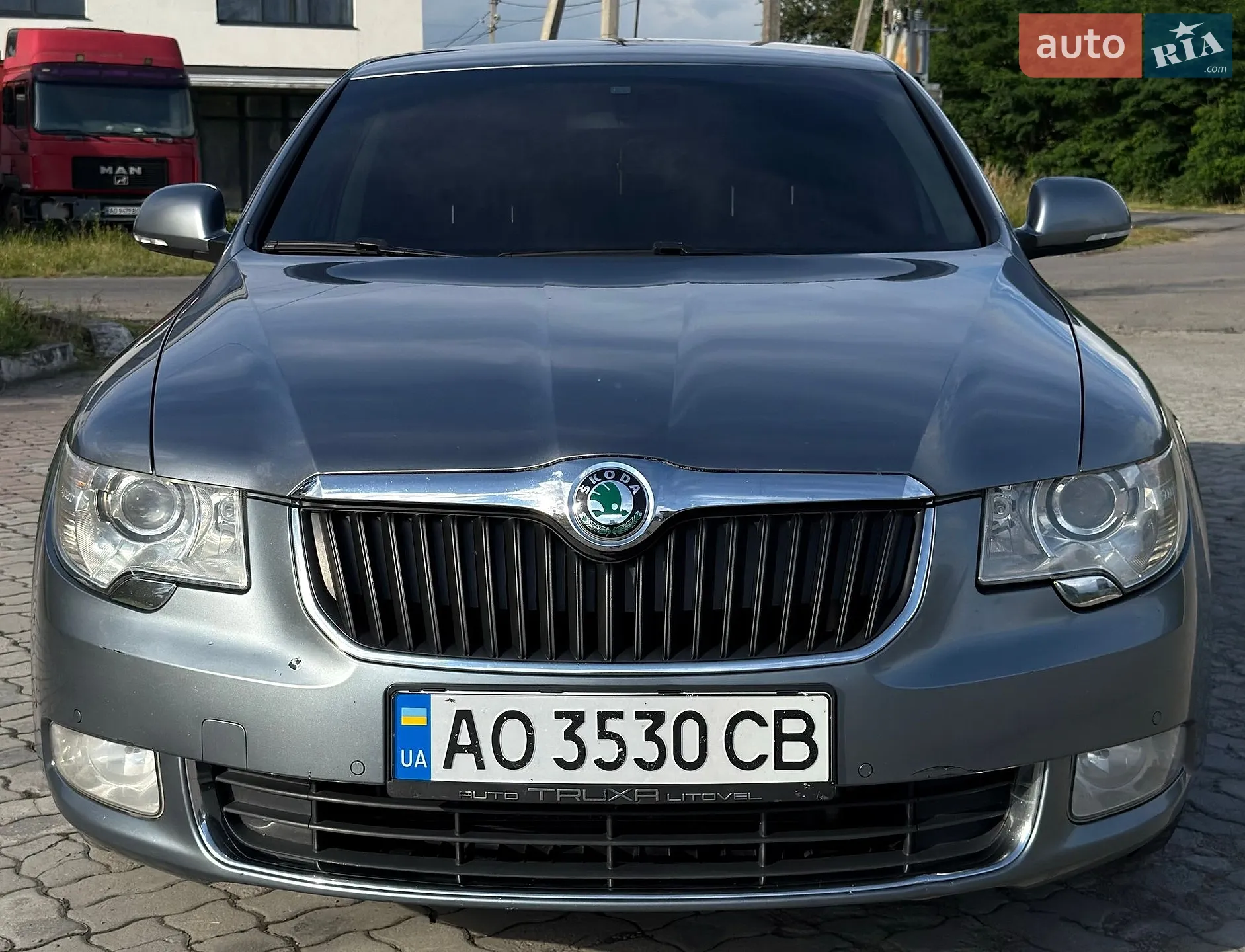 Skoda Superb, 2011