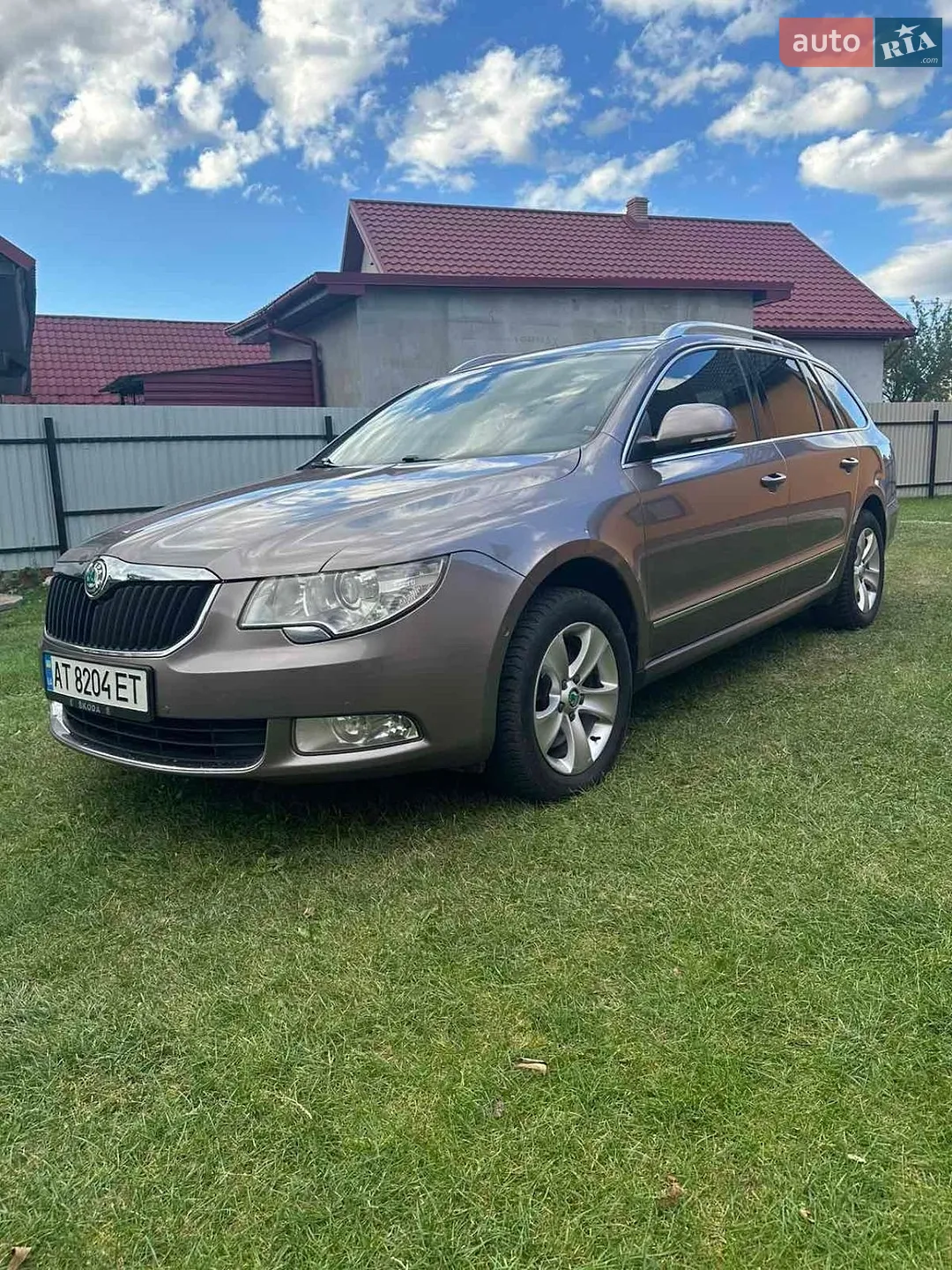 Skoda Superb, 2011