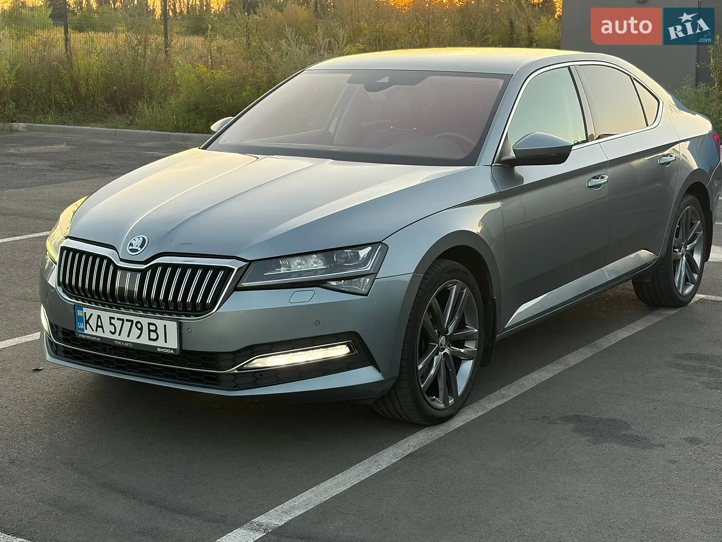Skoda Superb 2019 — 1