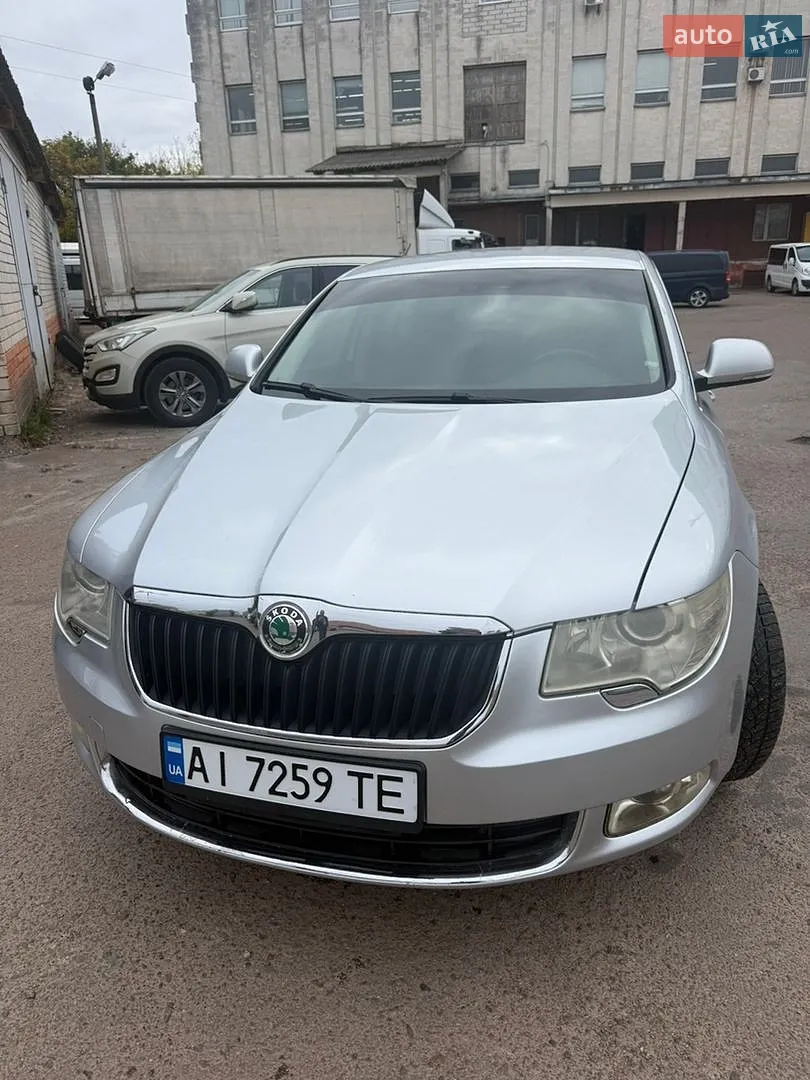 Skoda Superb, 2011
