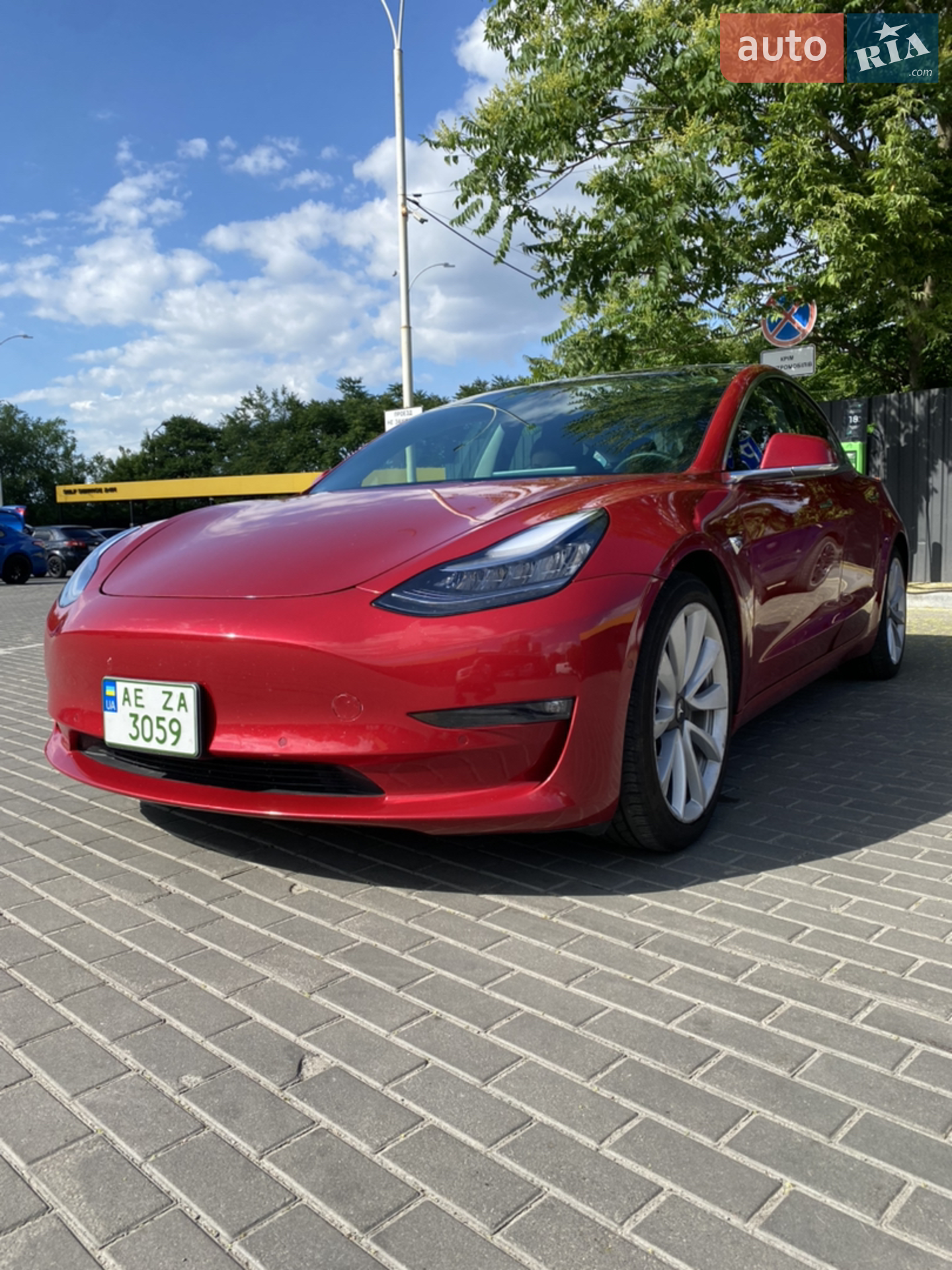 Tesla Model 3, 2020