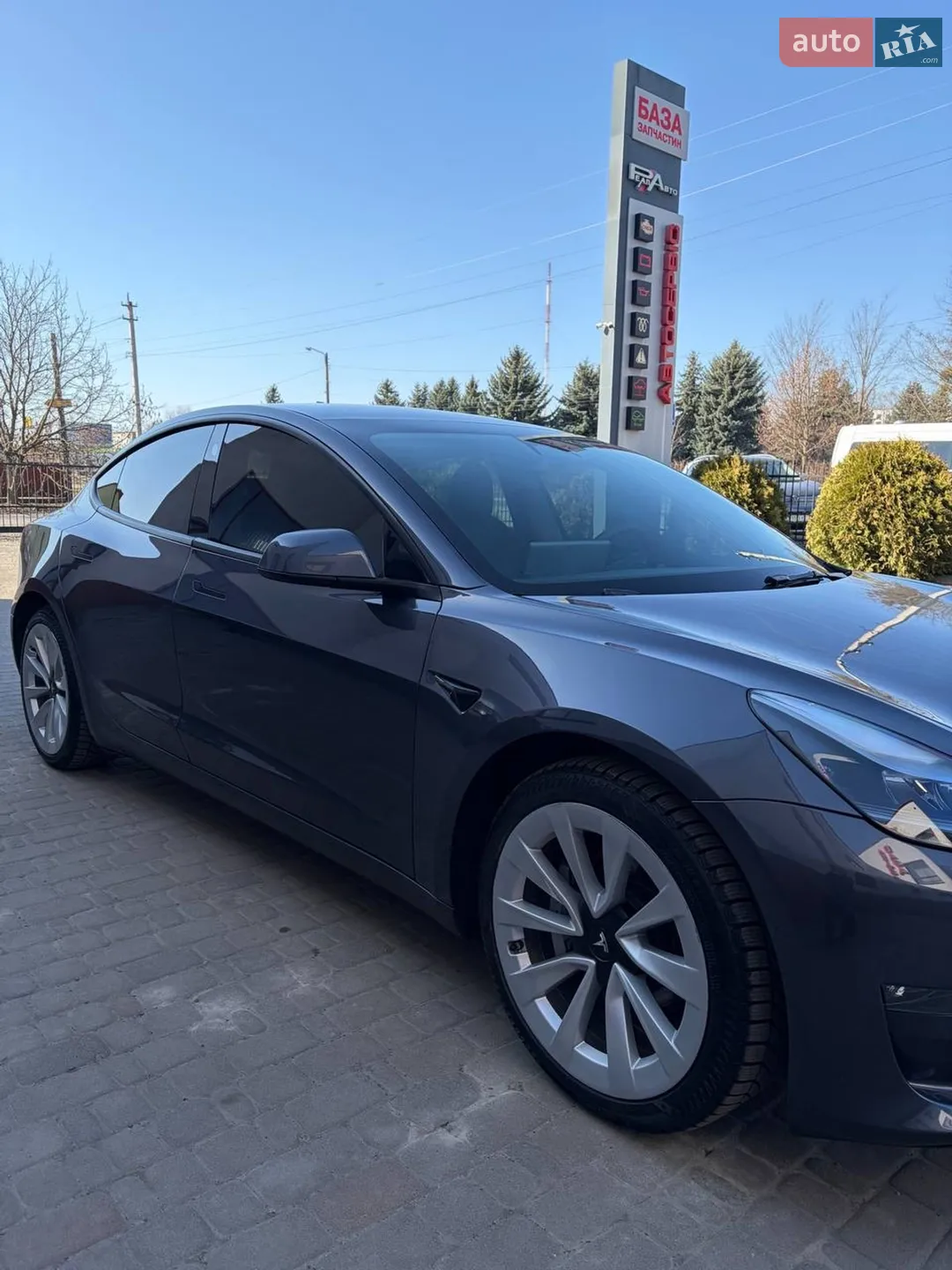 Tesla Model 3, 2022