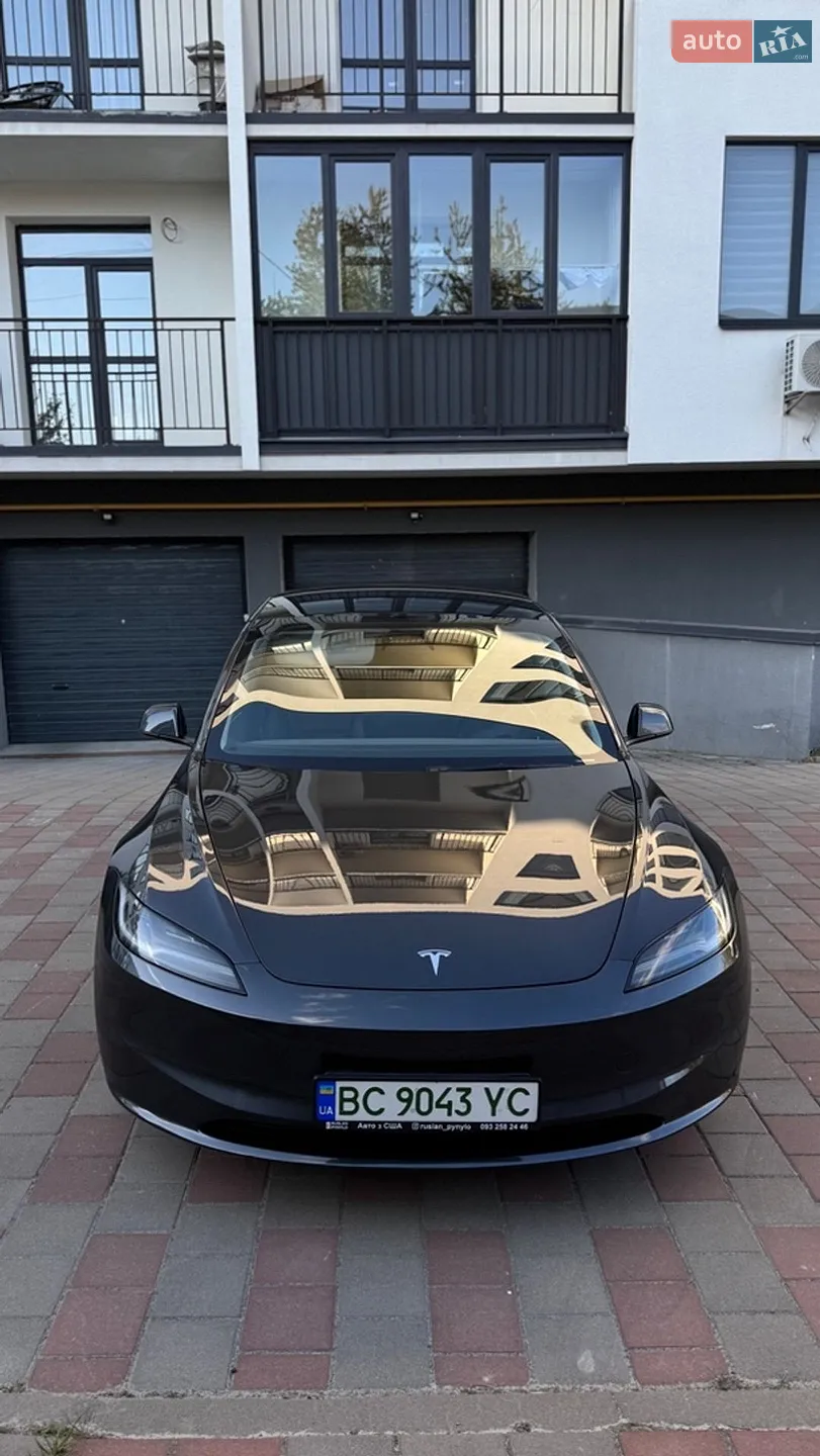 Tesla Model 3, 2024