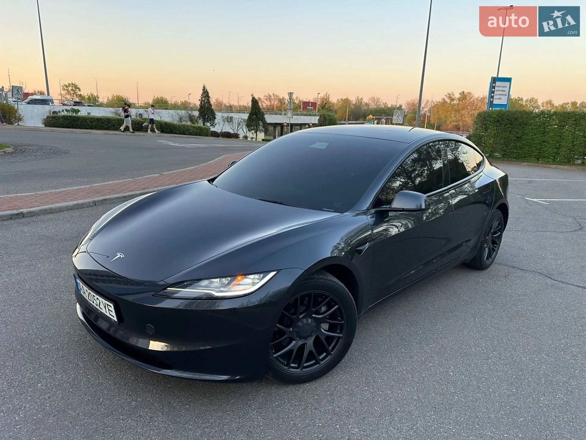 Tesla Model 3, 2025