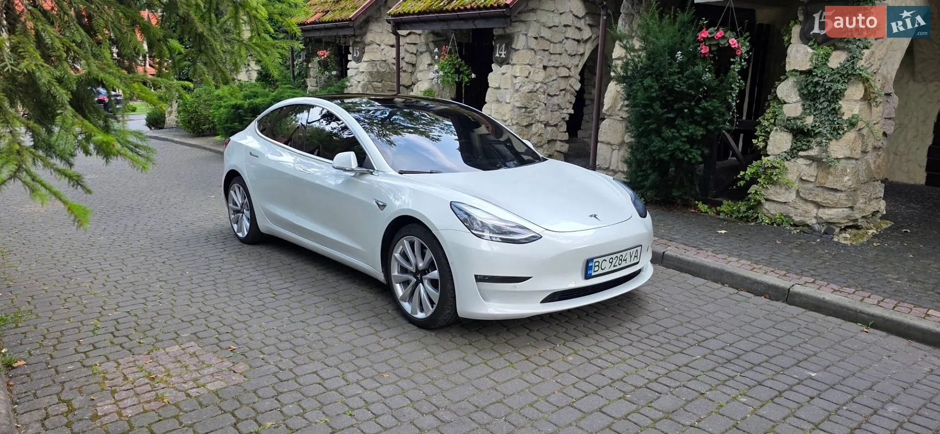 Tesla Model 3, 2020