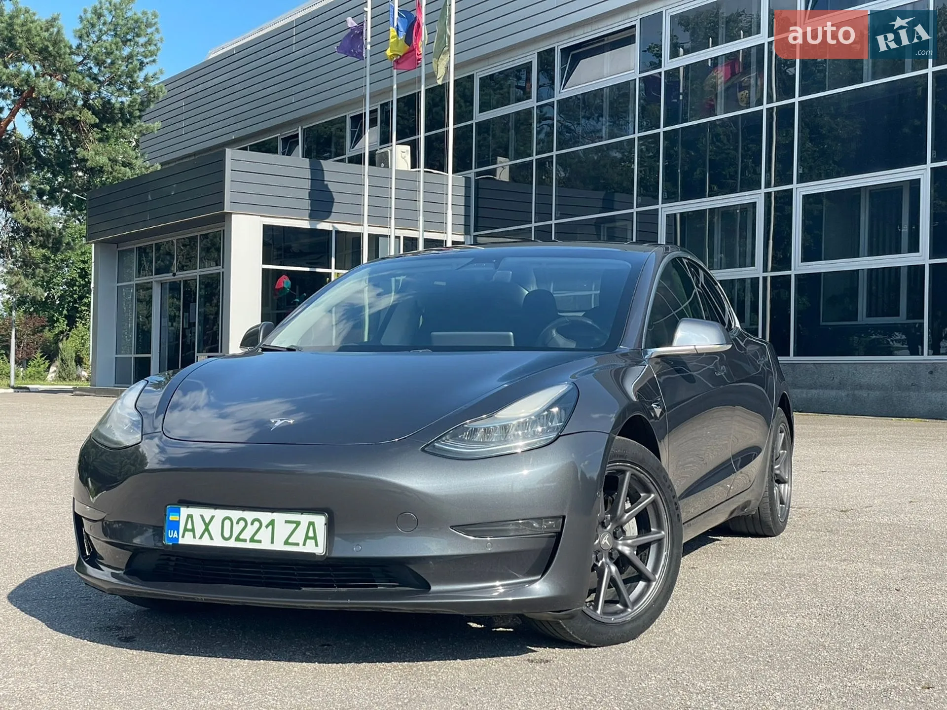 Tesla Model 3, 2019