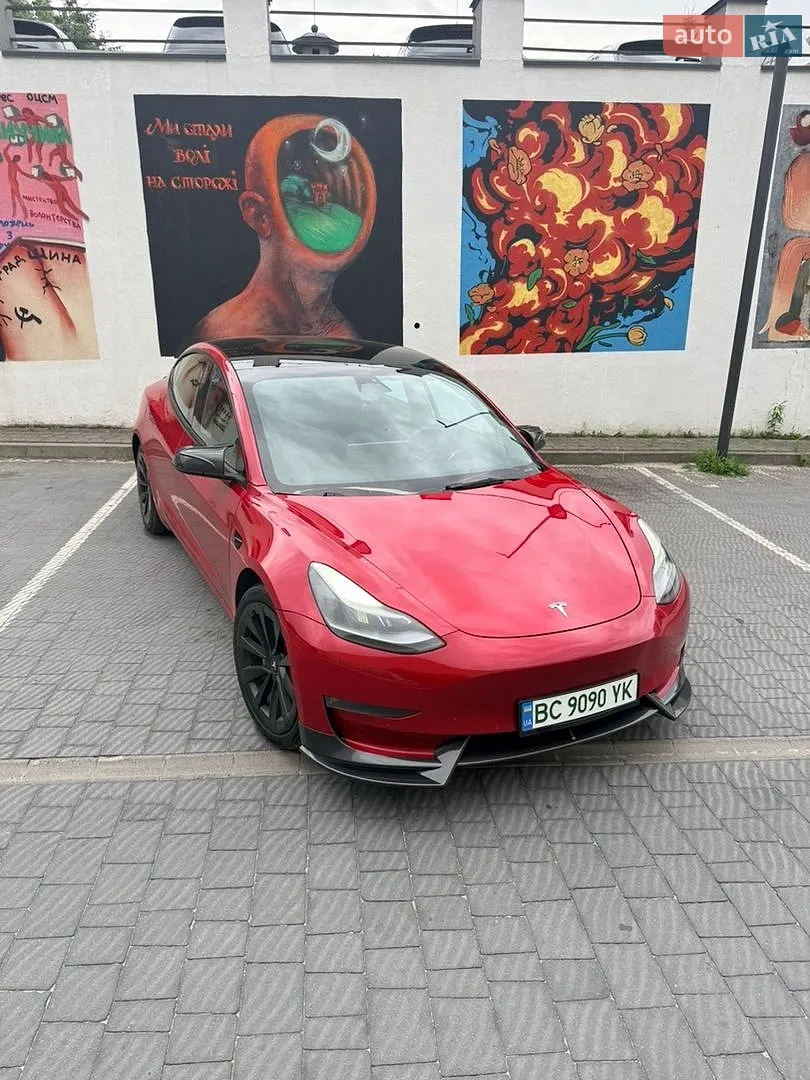 Tesla Model 3, 2022