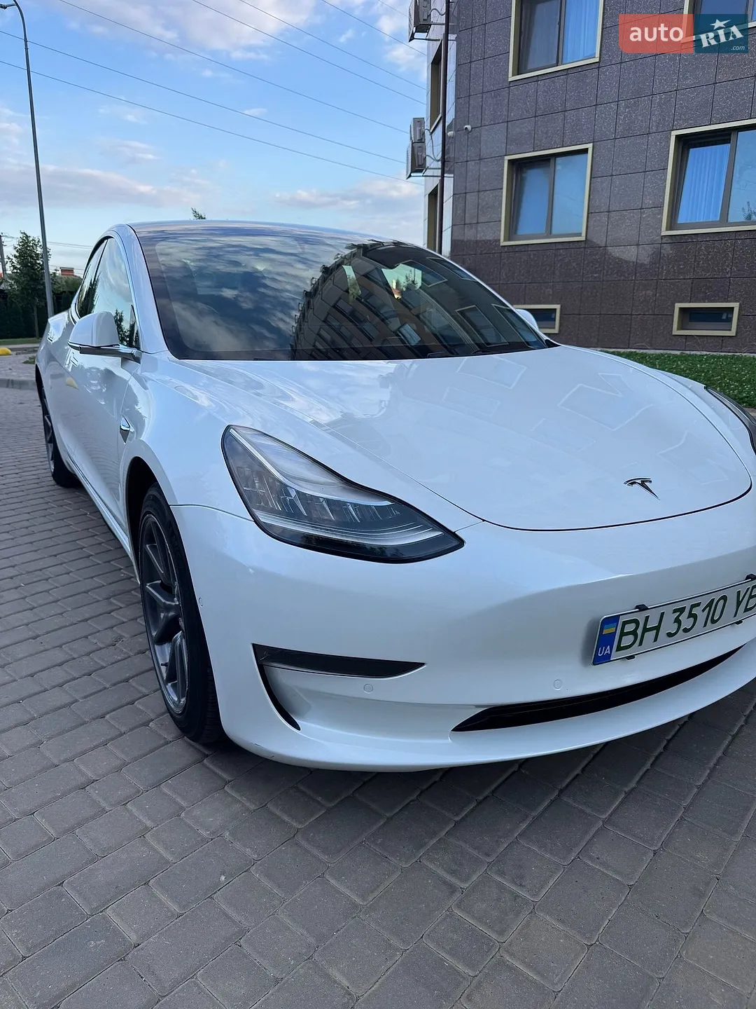 Tesla Model 3, 2019