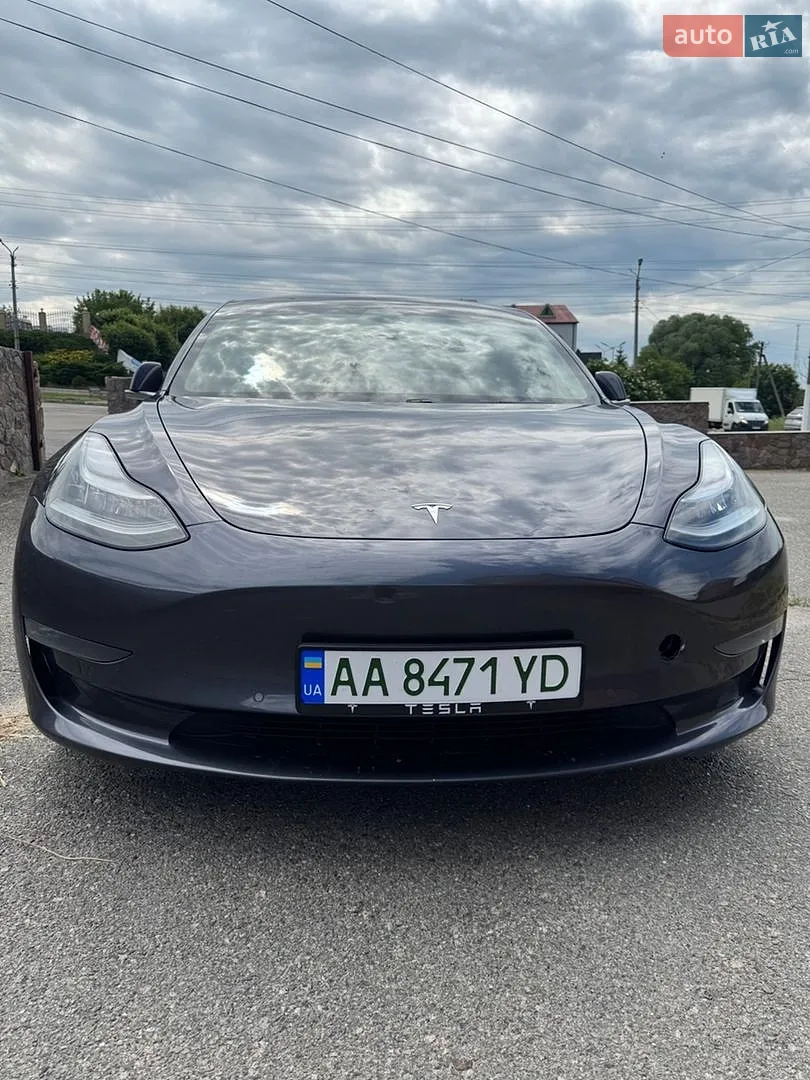 Tesla Model 3, 2019