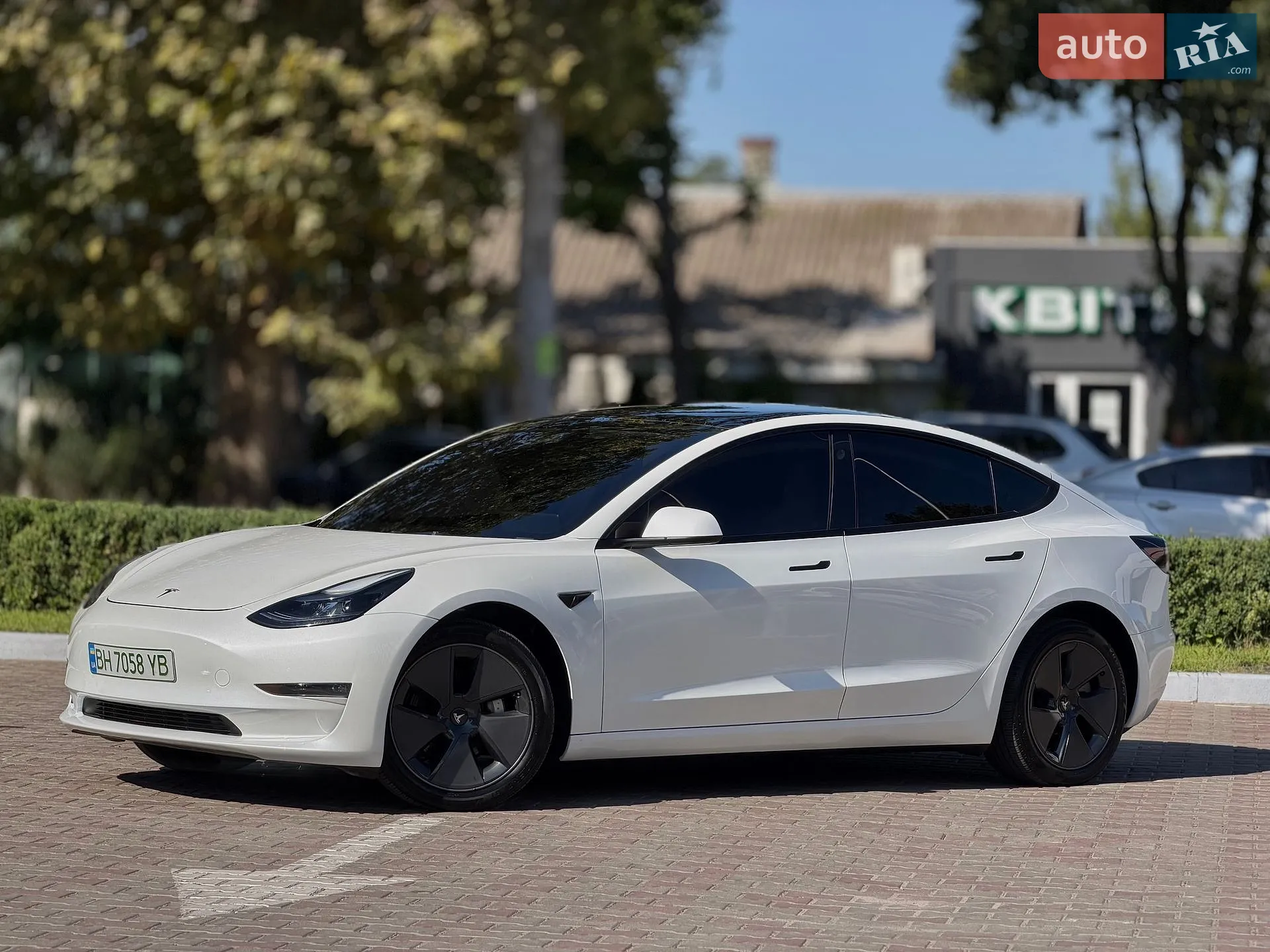 Tesla Model 3, 2023