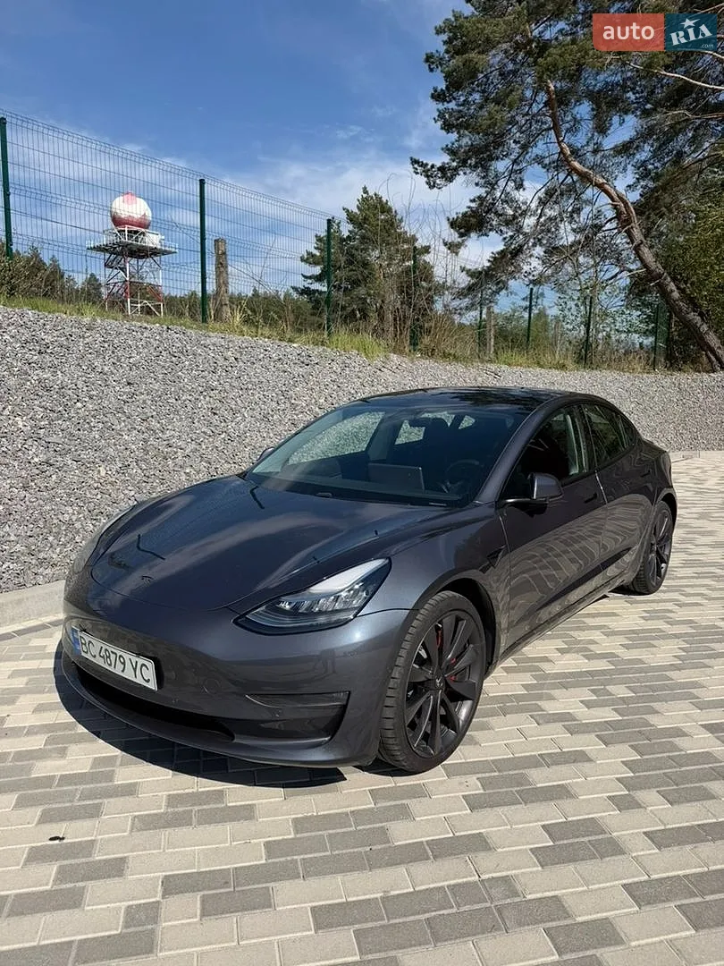Tesla Model 3, 2020