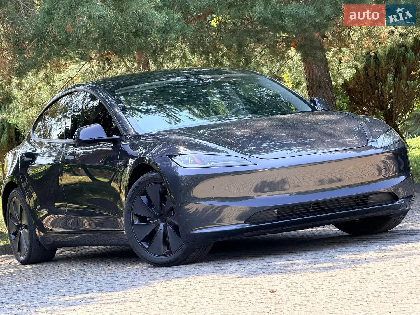 Tesla Model 3, 2024