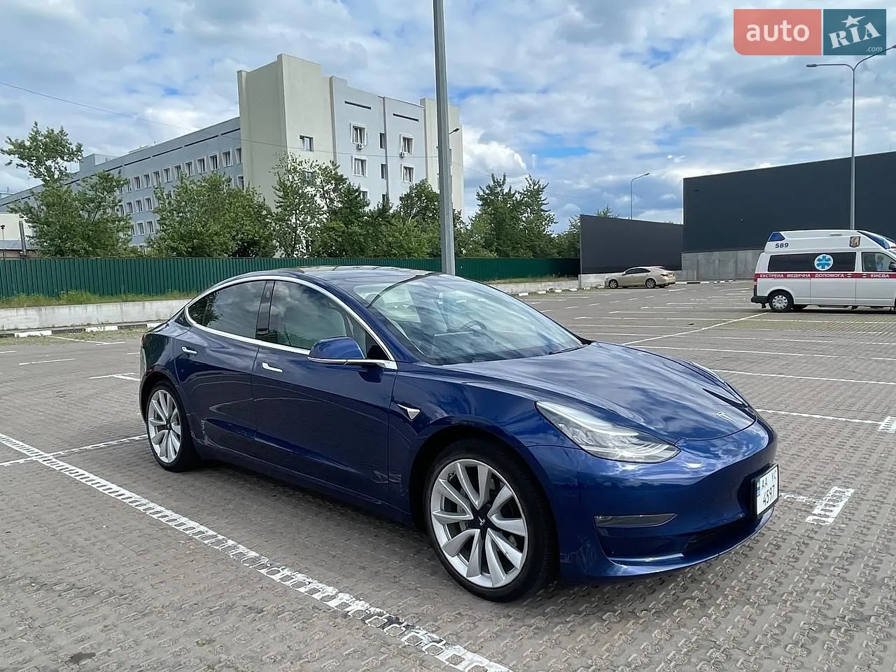 Tesla Model 3, 2019
