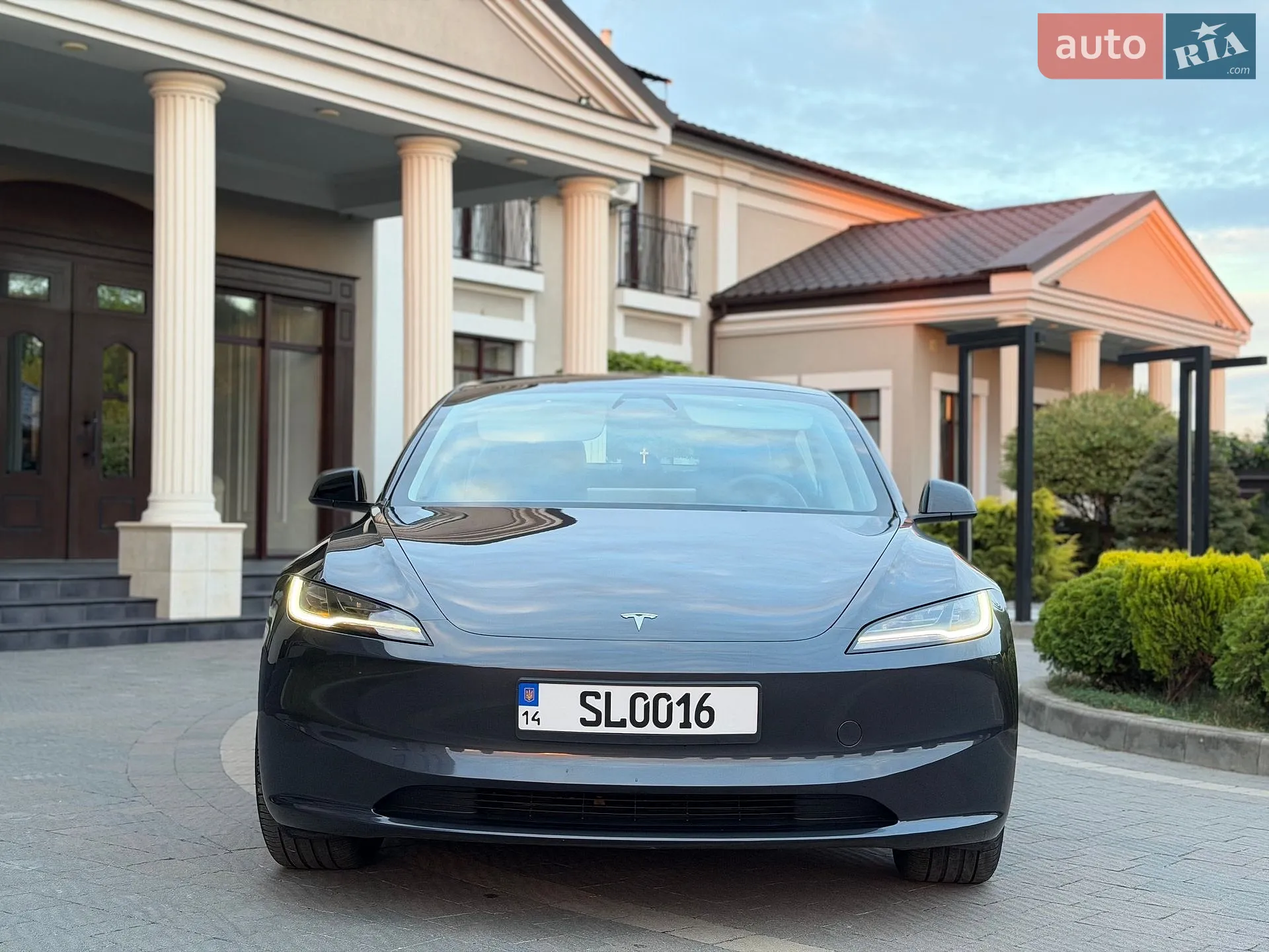 Tesla Model 3, 2024
