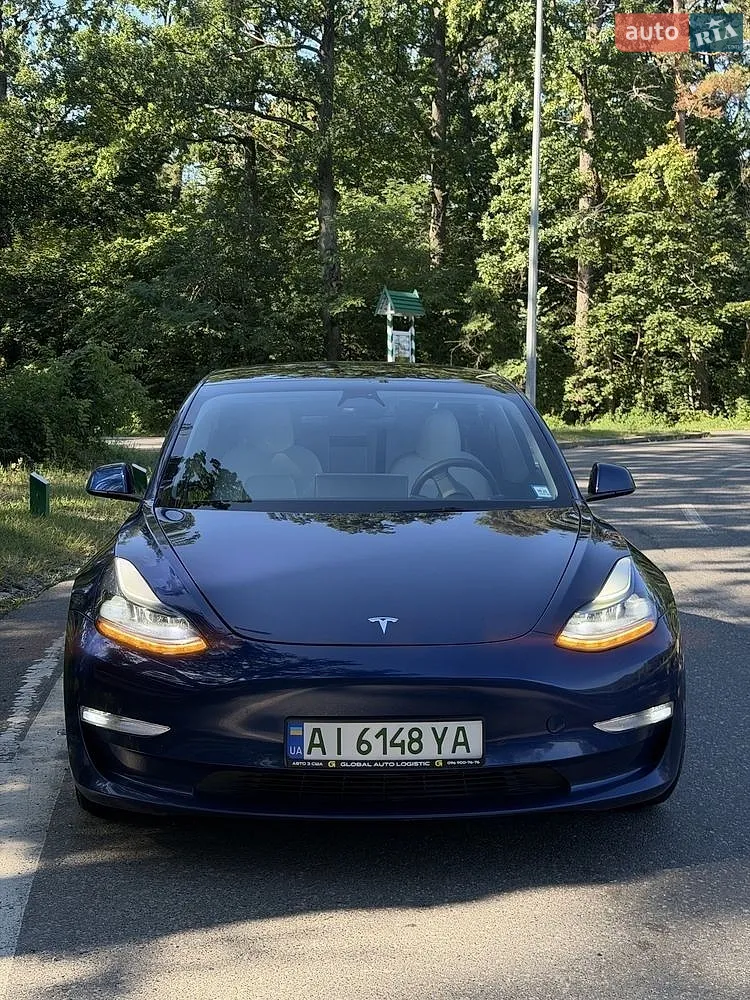 Tesla Model 3, 2022
