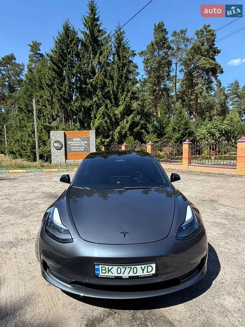 Tesla Model 3, 2022