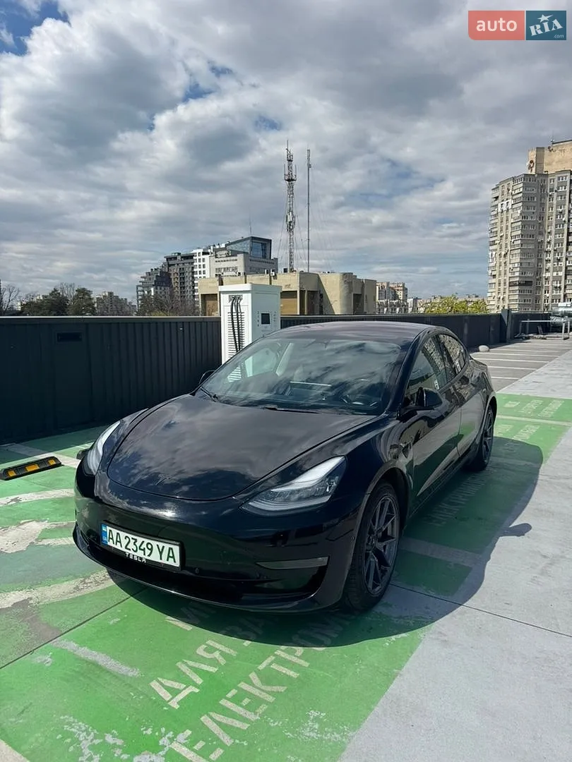 Tesla Model 3, 2019