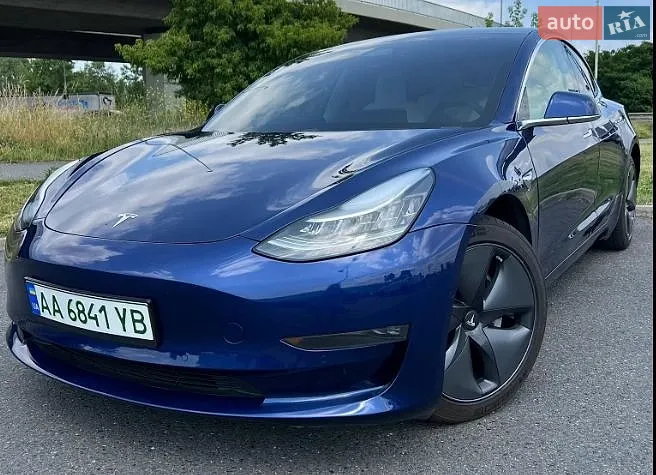 Tesla Model 3, 2018