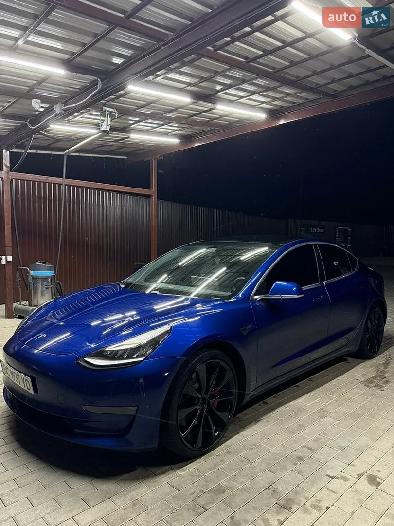 Tesla Model 3, 2019