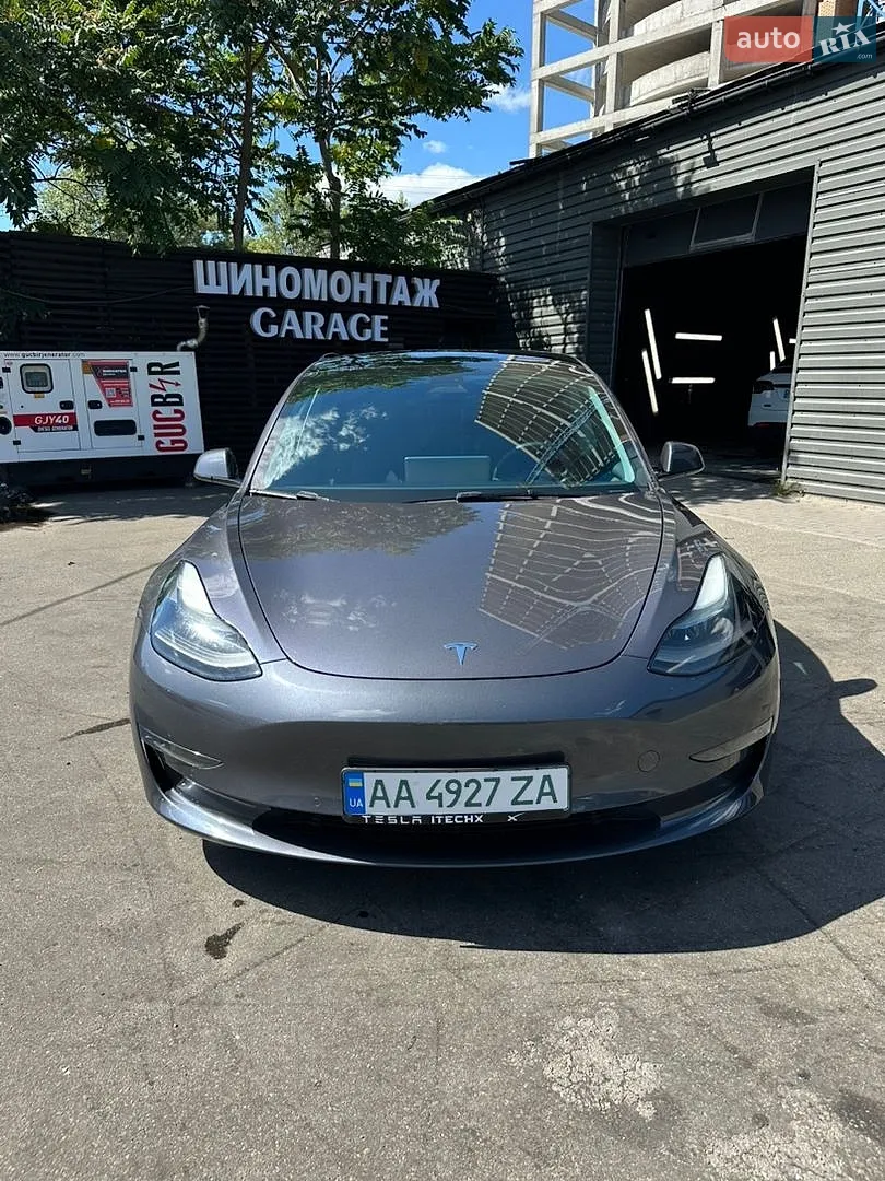 Tesla Model 3, 2021