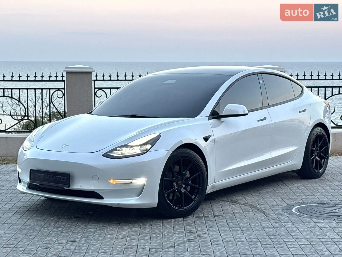 Tesla Model 3, 2021