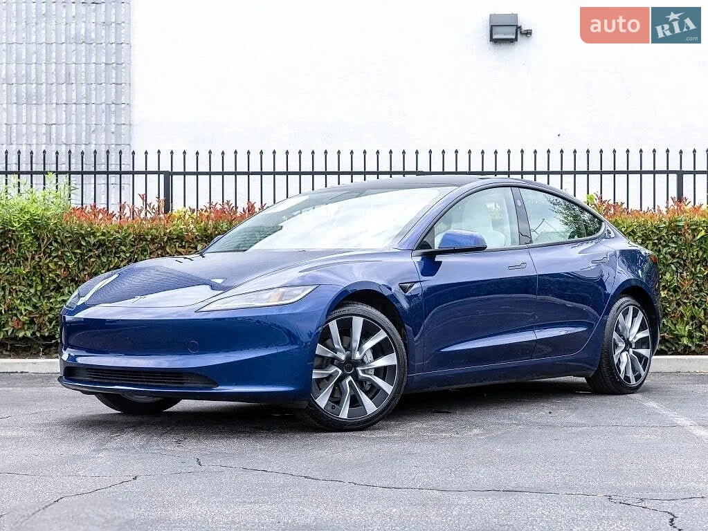 Tesla Model 3, 2024
