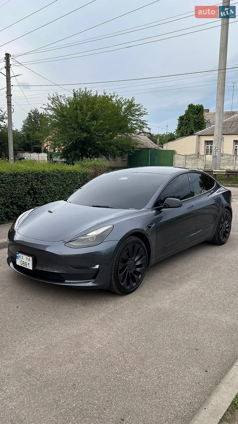 Tesla Model 3, 2023