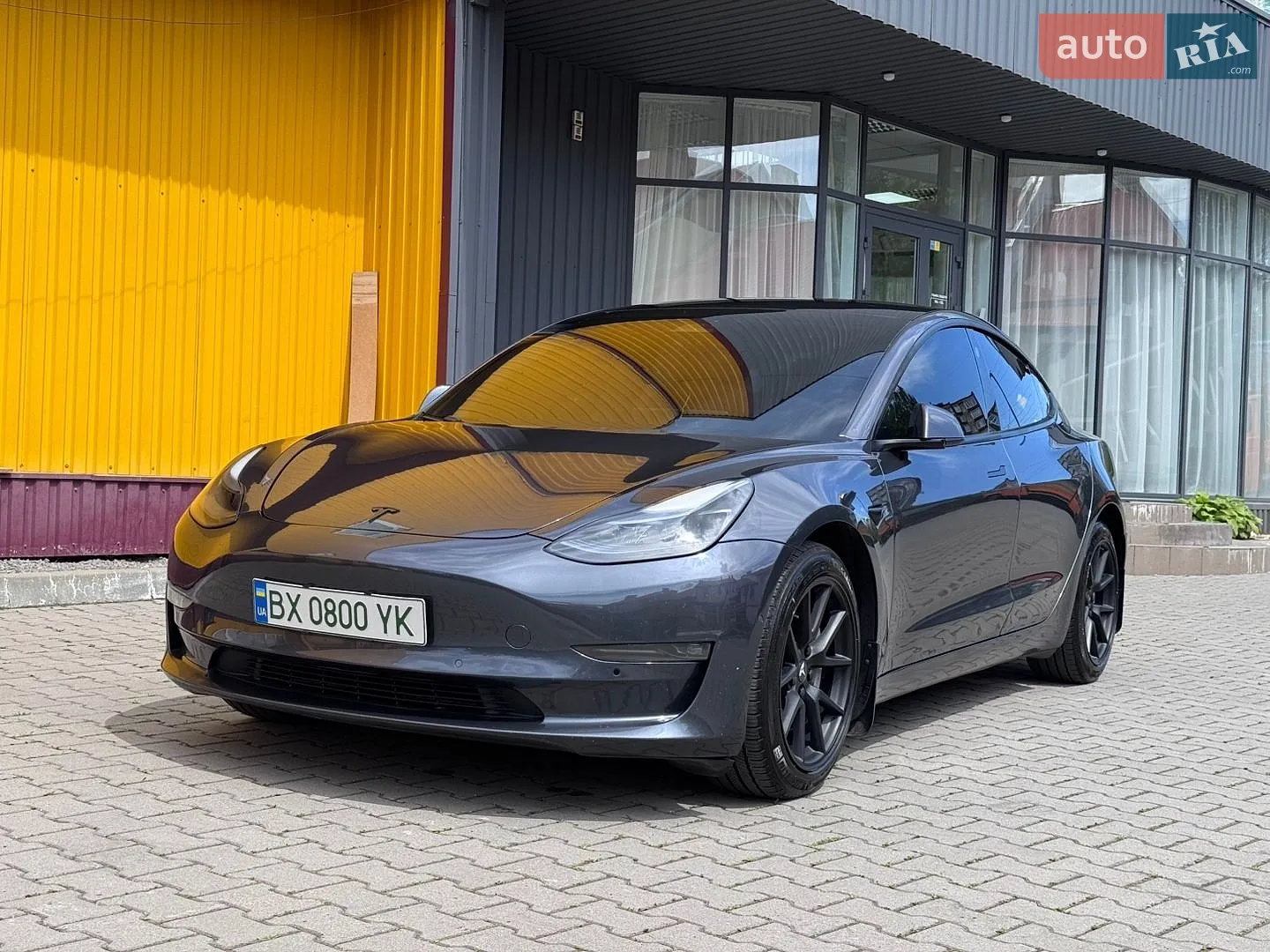 Tesla Model 3, 2022