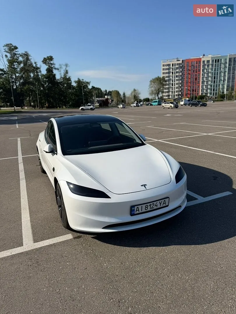 Tesla Model 3, 2024