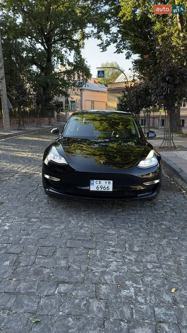 Tesla Model 3, 2022