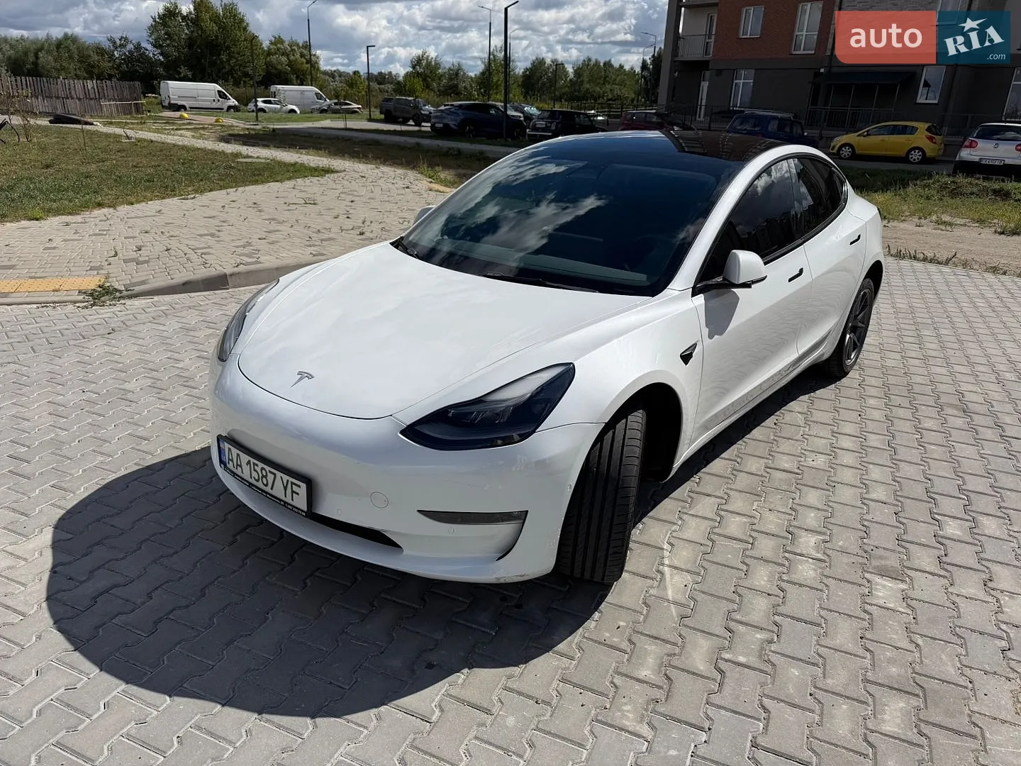 Tesla Model 3, 2022