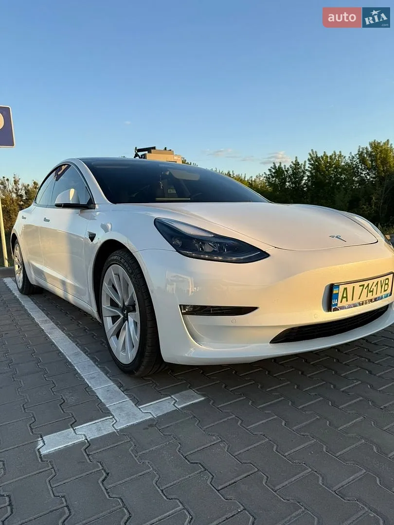 Tesla Model 3, 2023