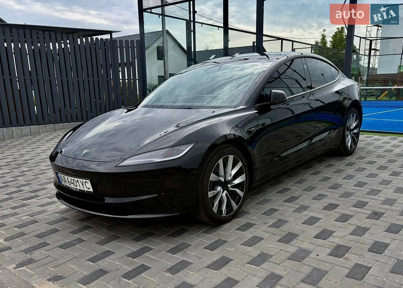 Tesla Model 3, 2024