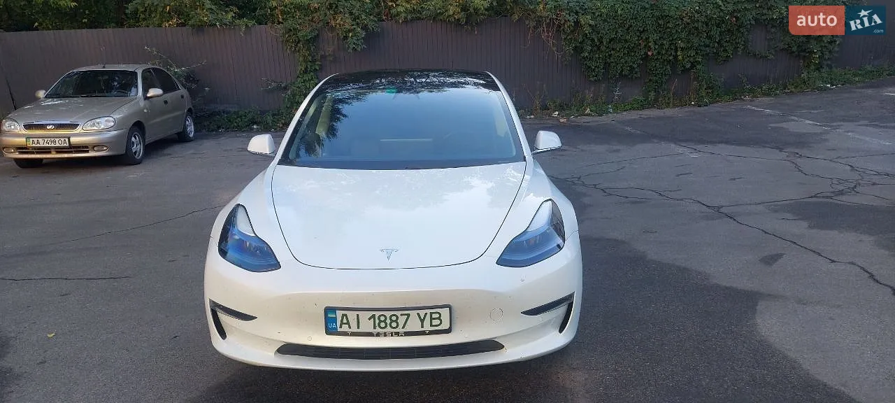 Tesla Model 3, 2019