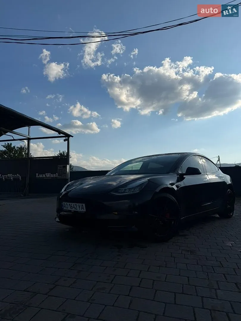 Tesla Model 3, 2019
