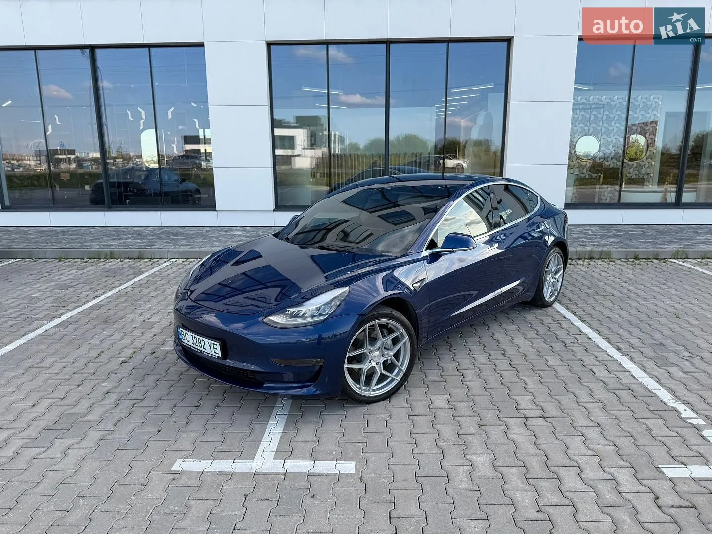 Tesla Model 3, 2019