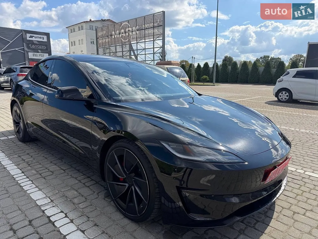 Tesla Model 3, 2024
