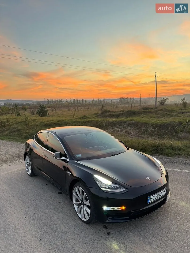 Tesla Model 3, 2018
