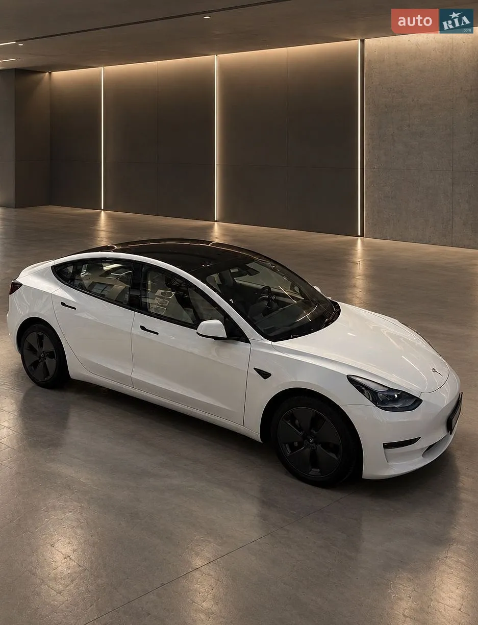 Tesla Model 3, 2021