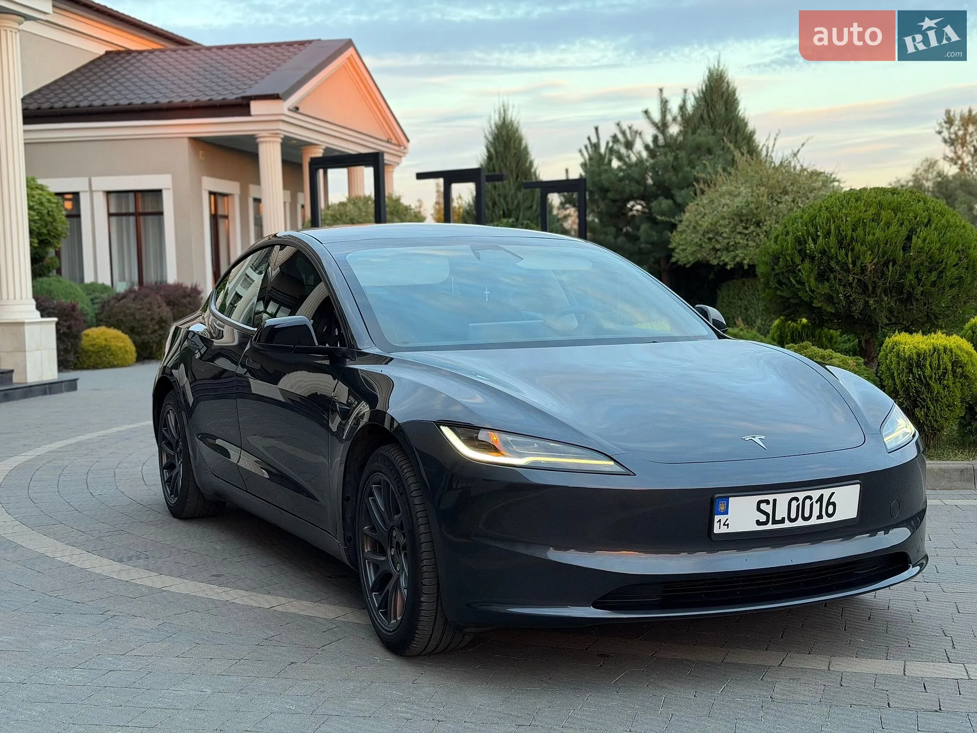Tesla Model 3, 2024