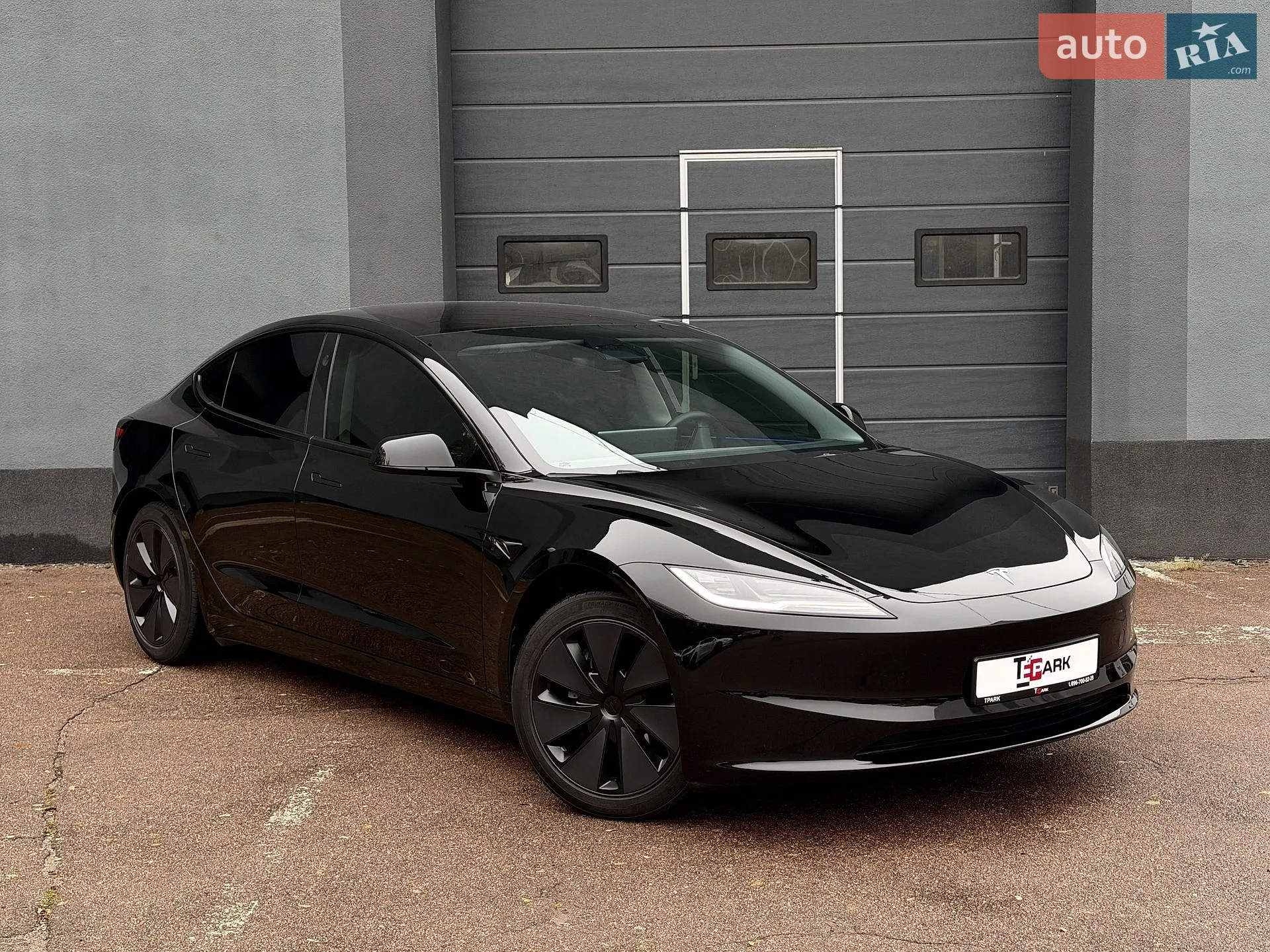 Tesla Model 3, 2024