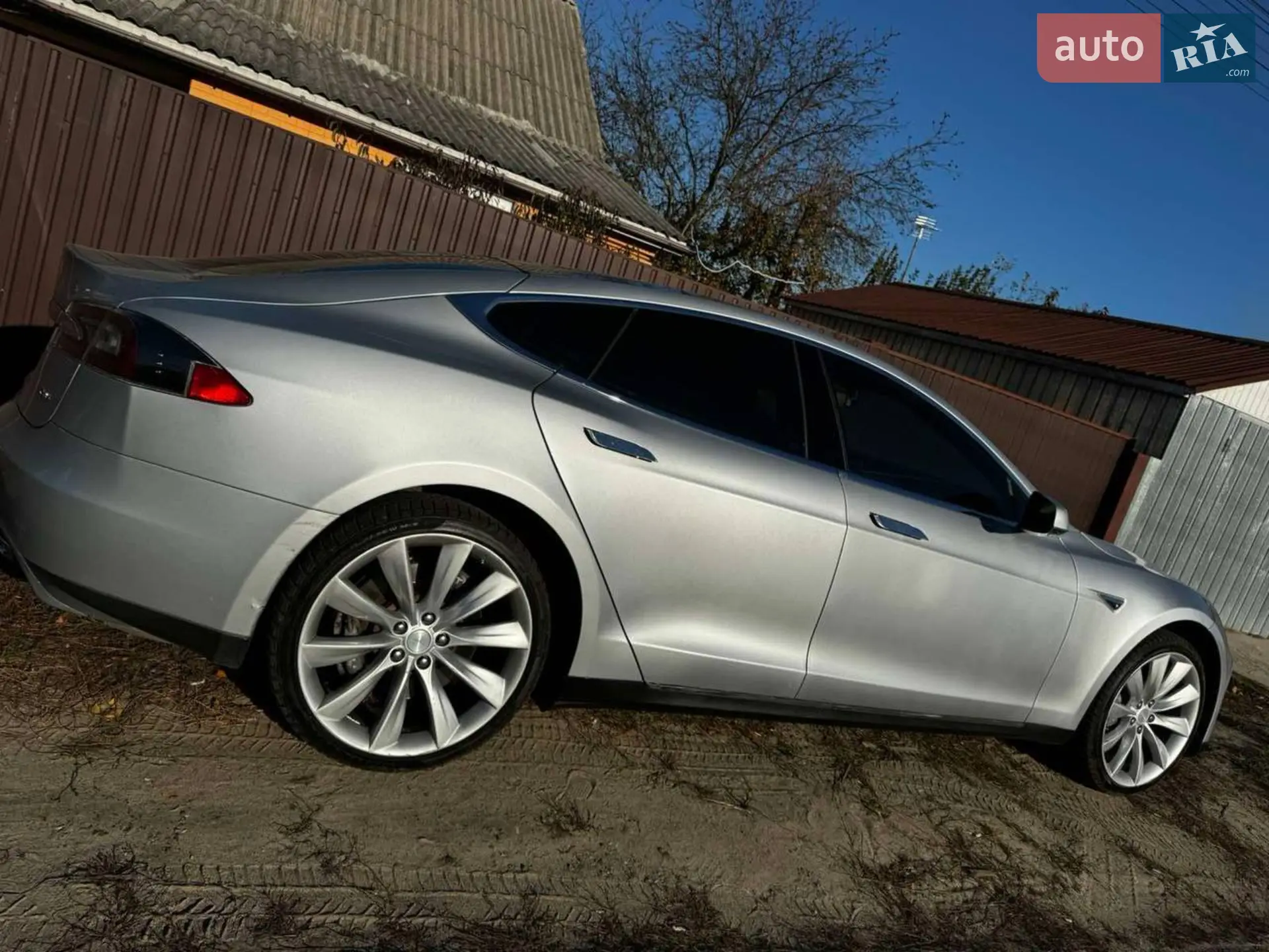 Tesla Model S, 2013