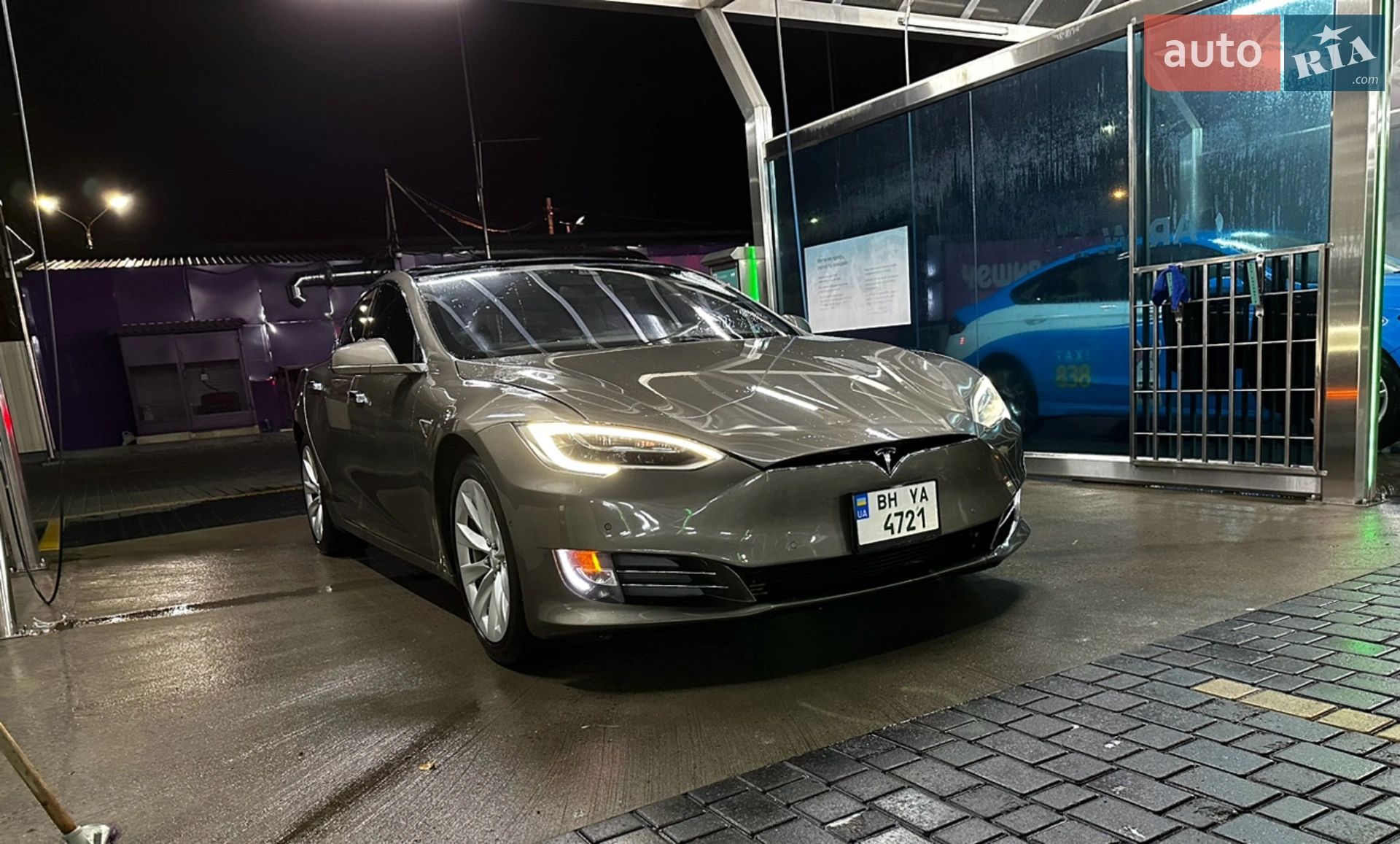 Tesla Model S, 2016